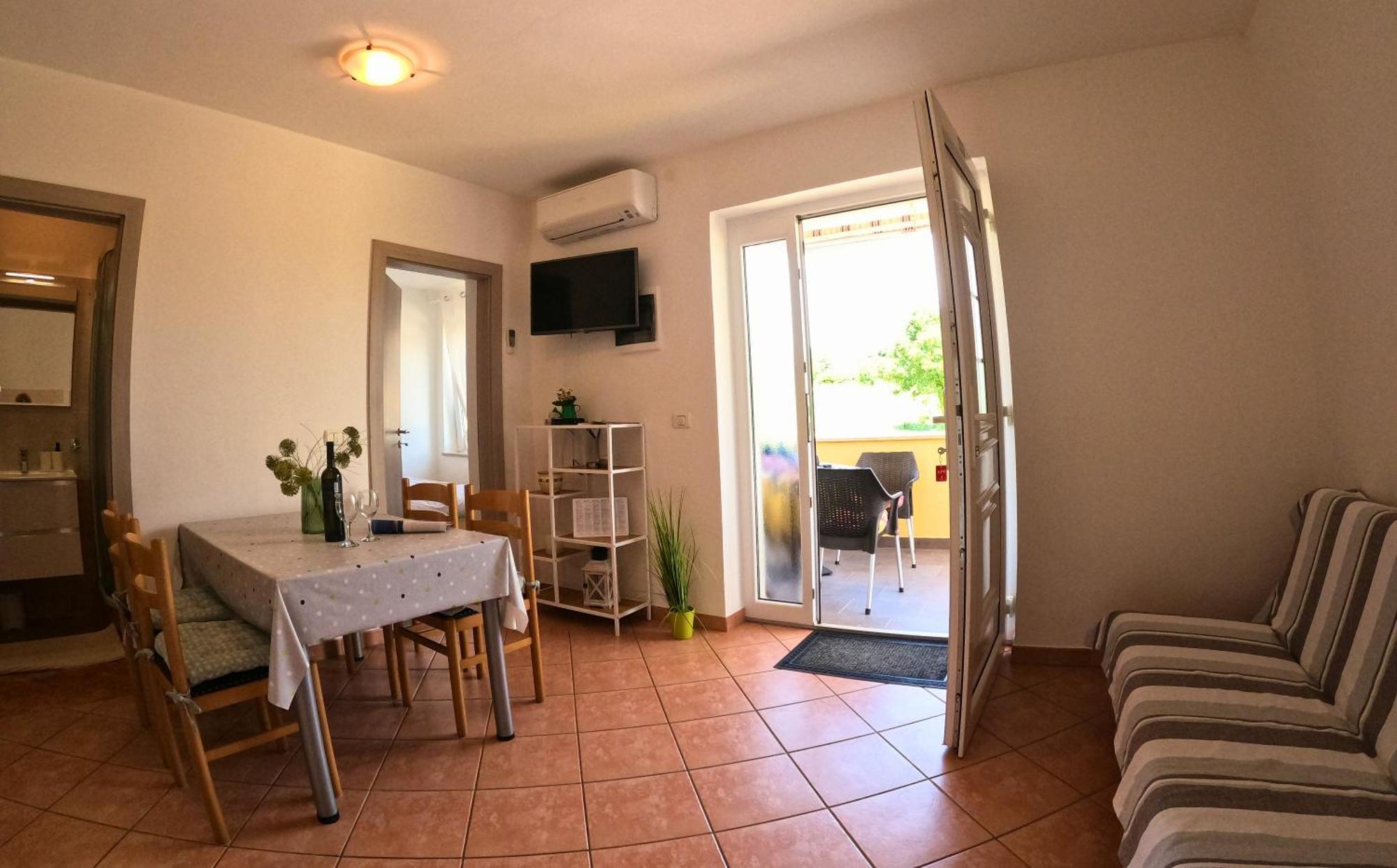 Apartments Goltes Lovrecica  Ngoại thất bức ảnh