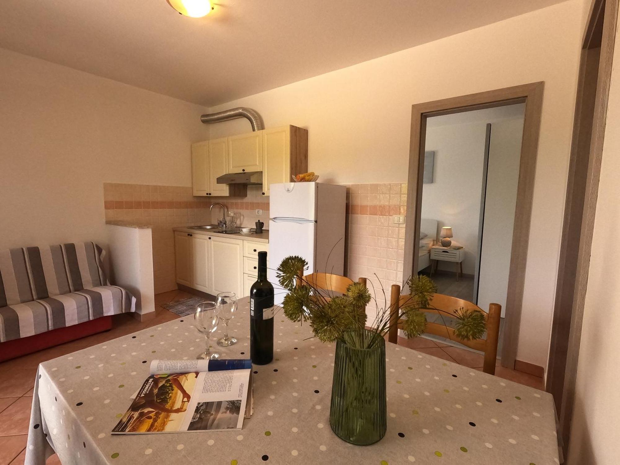 Apartments Goltes Lovrecica  Ngoại thất bức ảnh