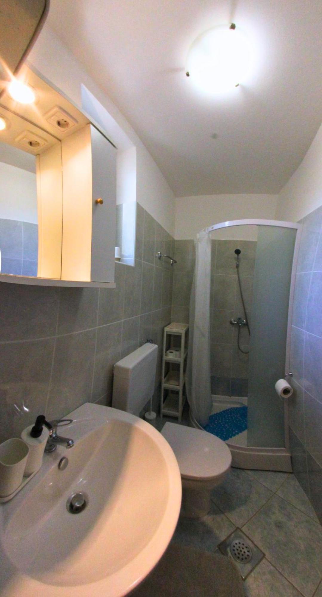 Apartments Goltes Lovrecica  Ngoại thất bức ảnh