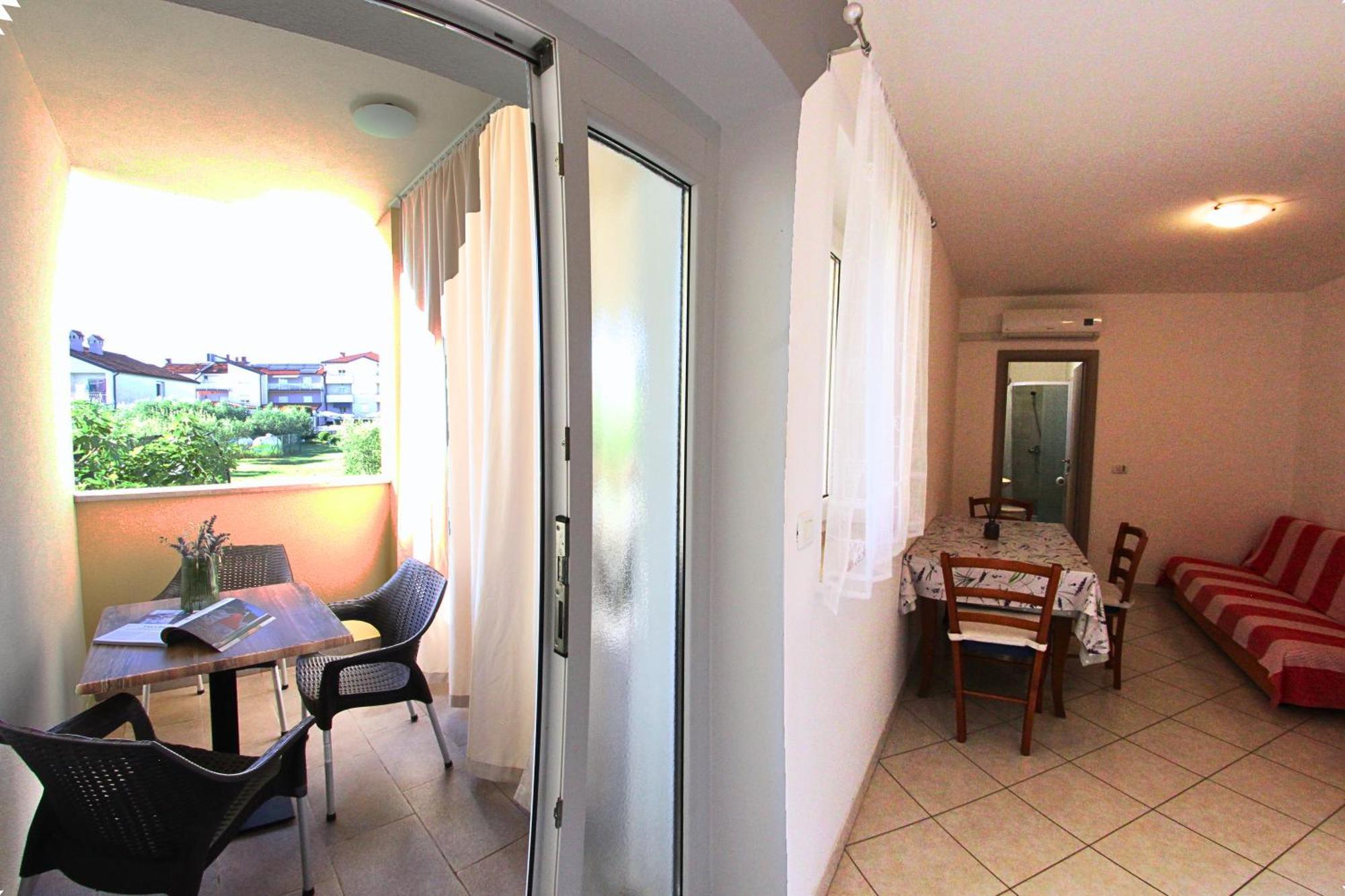 Apartments Goltes Lovrecica  Ngoại thất bức ảnh