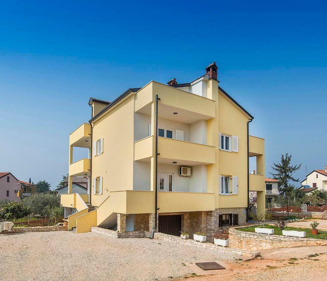 Apartments Goltes Lovrecica  Ngoại thất bức ảnh